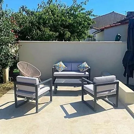 La Parenthese Blanche Holiday home